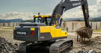 volvo-excavator-1000x1000
